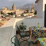 Casa Rosa * Palermo