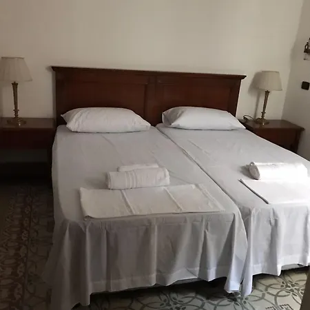 Casa Rosa Hotell *